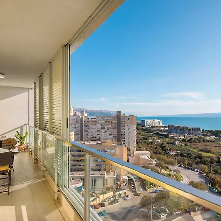 Sun Sky Apartment *