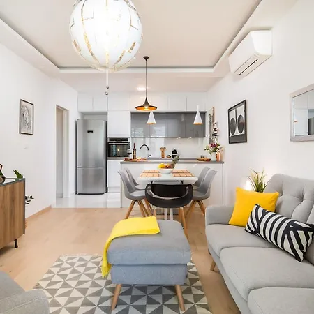Sun Sky Apartment