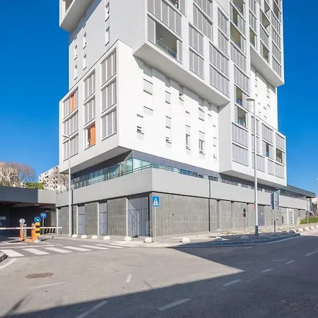 Sun Sky Apartment Split